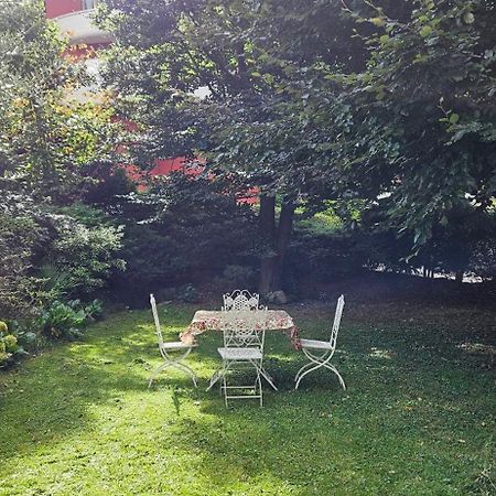 Appartamento Con Ingresso Autonomo, Giardino Privato E Portico Introbio المظهر الخارجي الصورة
